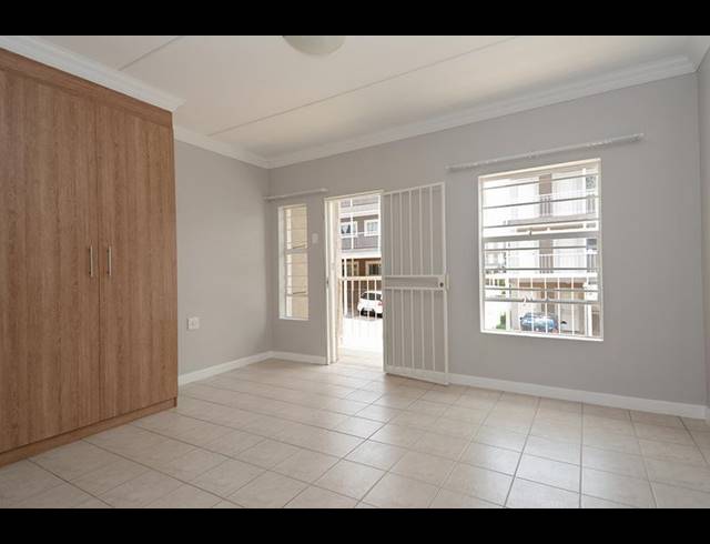 2 BEDROOM APARTMENT FOR SALE IN BUCCLEUCH